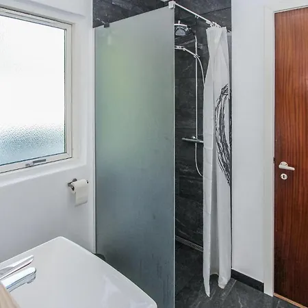 Holiday home Stunning In Sams With Kitchen *